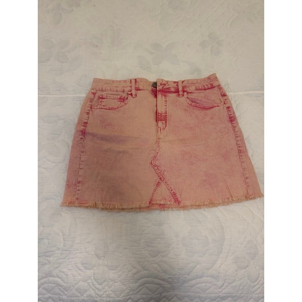 SO Pink Acid‎ Wash Denim Mini Skirt Raw Hem Size 17 JG95Y003RW